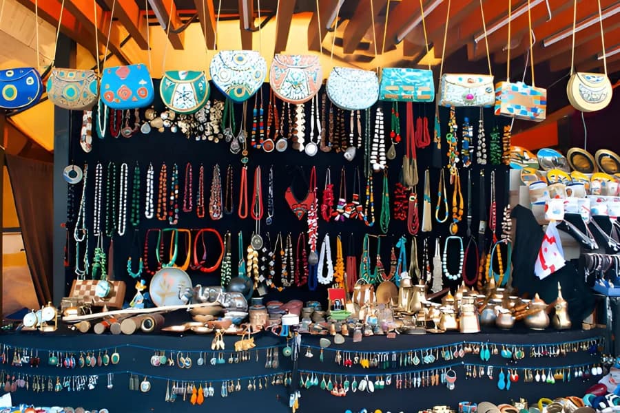 Shopping at Havelock Island