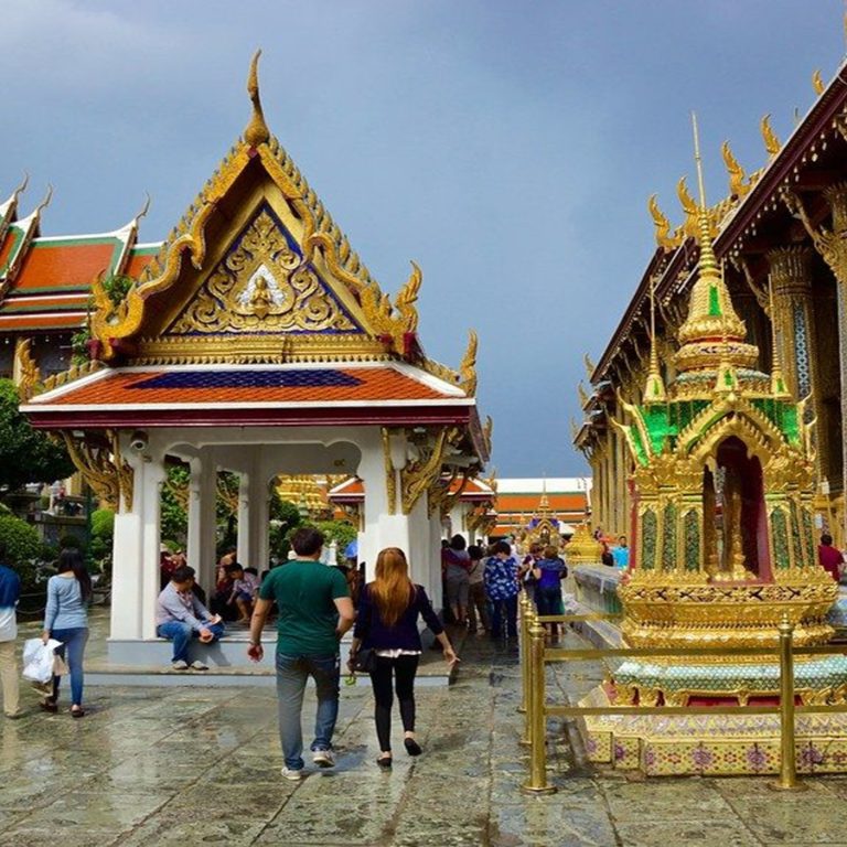From Temples to Tuk-Tuks: Thailand’s Best Spots for the Ultimate Experience